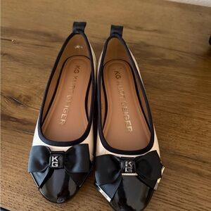 Kurt Geiger Black and Cream Bow Flats